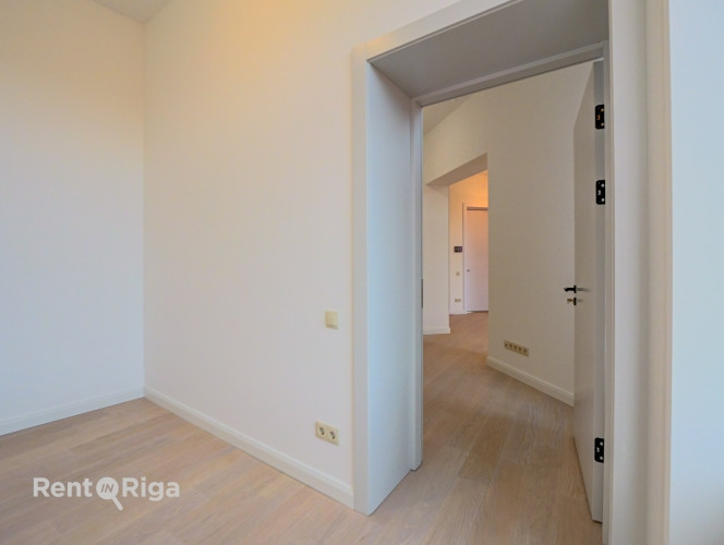 Элегантные апартаменты с балконом, выходящим во двор!  В отреставрированном Рига - изображение 8