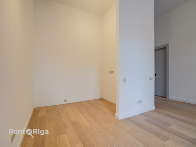 Элегантные апартаменты с балконом, выходящим во двор!  В отреставрированном Рига - изображение 8