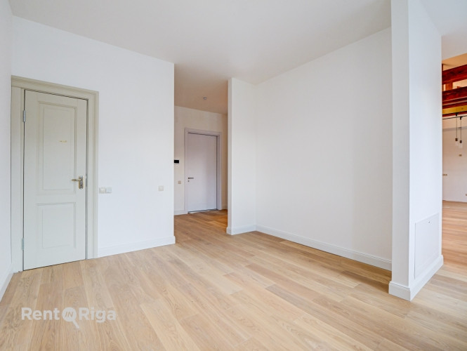 Эксклюзивная 4-комнатная мансардная квартира в центре Риги!  В Рига - изображение 4