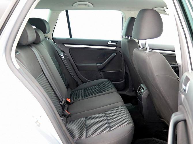 Volkswagen Golf Variant Comfortline 1.6 TDI 77kW Таллин - изображение 7