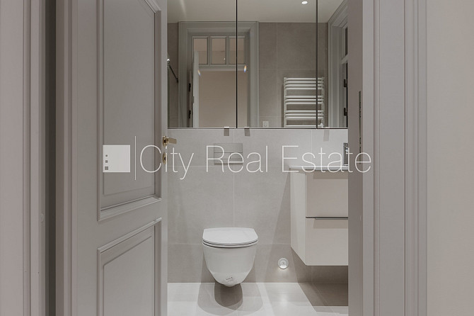 Фасадный дом, реновированный дом, благоустроенная озеленённая территория, лифт, Рига - изображение 6