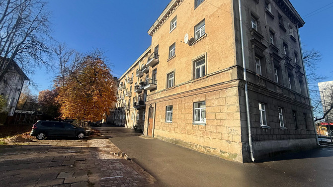 Сдаётся тёплая, солнечная и просторная двухкомнатная квартира в хорошем состоянии. Комнаты... Rīga - foto 12