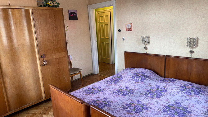 Сдаётся тёплая, солнечная и просторная двухкомнатная квартира в хорошем состоянии. Комнаты... Rīga - foto 11