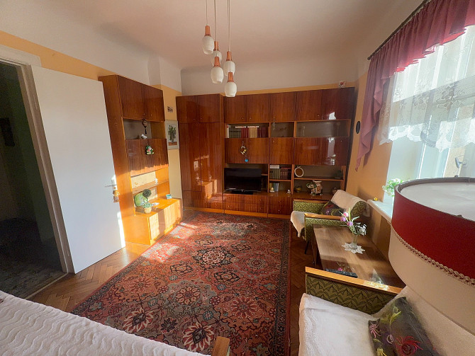 Сдаётся тёплая, солнечная и просторная двухкомнатная квартира в хорошем состоянии. Комнаты... Rīga - foto 3