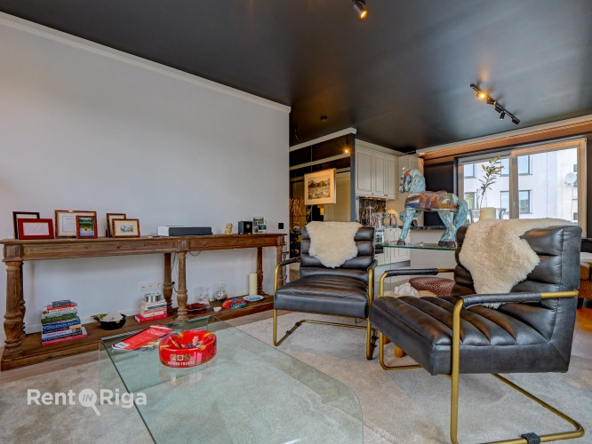 Продаётся квартира на верхнем этаже с впечатляющей террасой (60м2) в тихом центре Рига - изображение 4