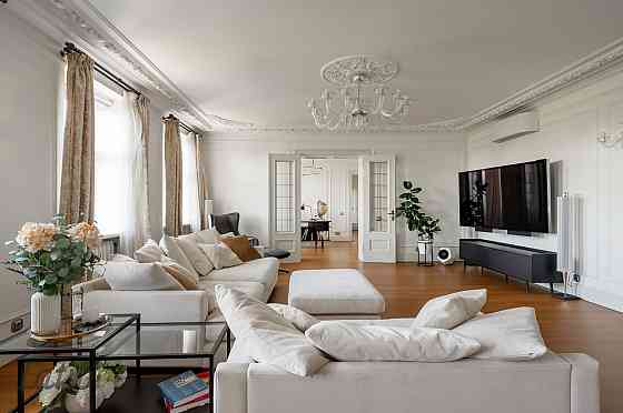 Pārdošanā Luksusa dzīvoklis Rīgas sirdī - vēstniecību rajonā Pārdod ekskluzīvu dzīvokli prestižā lok Рига