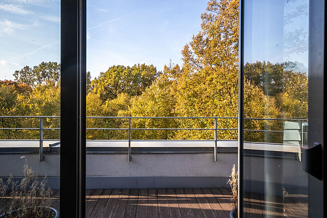 Pārdošanā ekskluzīvs penthouse apartaments Kalpaka bulvārī 9
Modernai un komfortablai Rīga - foto 2