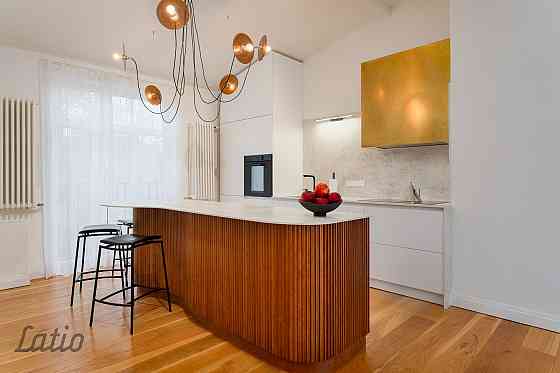 Ekskluzīvs mansarda dzīvoklis Kalnciema kvartālā  elegance, dizains un kvalitāte vienuviet
Pārdošanā Rīga