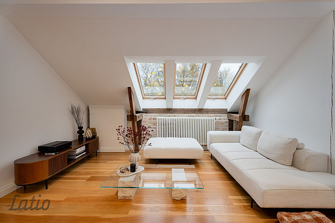 Ekskluzīvs mansarda dzīvoklis Kalnciema kvartālā  elegance, dizains un kvalitāte vienuviet Rīga - foto 2