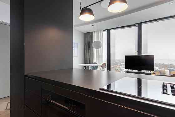 Ekskluzīvi dzīvokļi jaunajā projektā Zundas Torņi
Piedāvājam īrēt dažādu platību, pilnībā mēbelētus  Рига