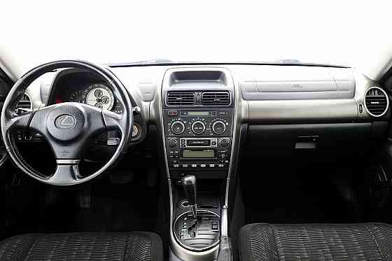 Lexus IS 200 Comfort ATM 2.0 114kW Таллин