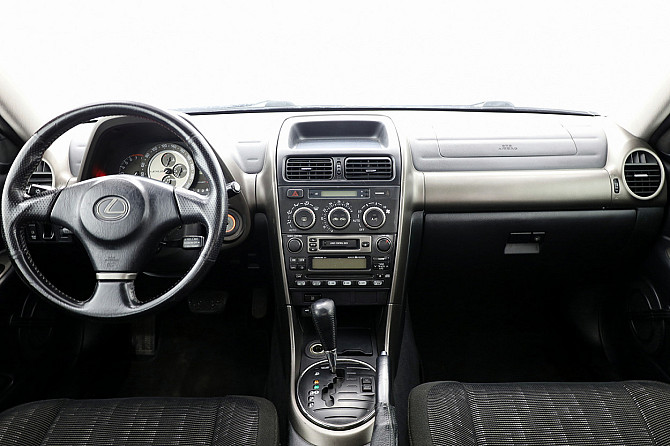 Lexus IS 200 Comfort ATM 2.0 114kW Таллин - изображение 5