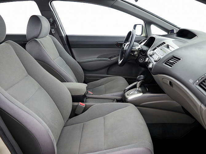 Honda Civic Elegance ATM 1.8 103kW Таллин - изображение 6