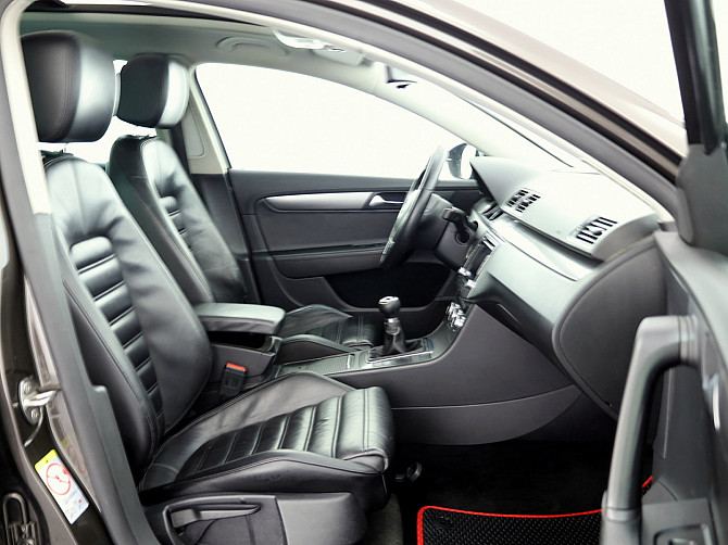 Volkswagen Passat Highline 1.4 110kW Таллин - изображение 6