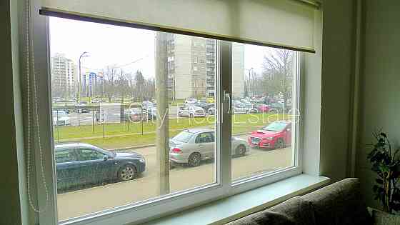 Земля в собственности, здание во дворе, благоустроенная озеленённая территория, Rīga