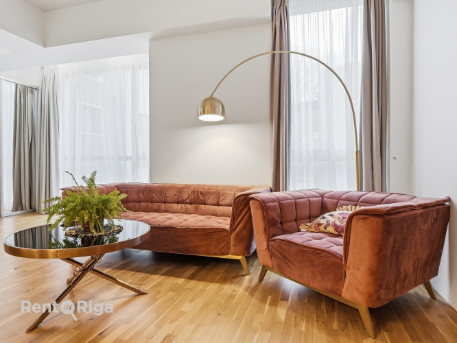 Plašs un elegantas apdares 4-istabu dzīvoklis ar terasi un pazemes stāvvietu  tikai 300 m no Jūrmala - foto 13