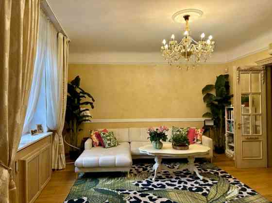 An opportunity to live in the very heart of Old Riga. This apartment offers everything a city life e Rīga