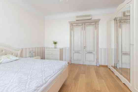 An opportunity to live in the very heart of Old Riga. This apartment offers everything a city life e Rīga