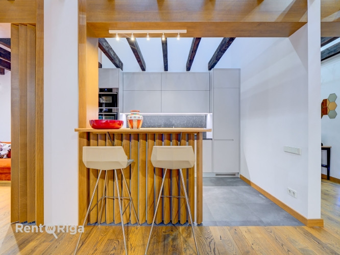 Privātmājas komforts apvienots ar dzīvokļa priekšrocībām. Dzīvoklis ir gaišs, silts Rīga - foto 8