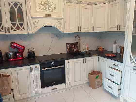 Elitārā ciematā “Jūras krasti” tiek piedāvāta jauna divstāvu privātmāja. Ciemats ir izvietots... Carnikava