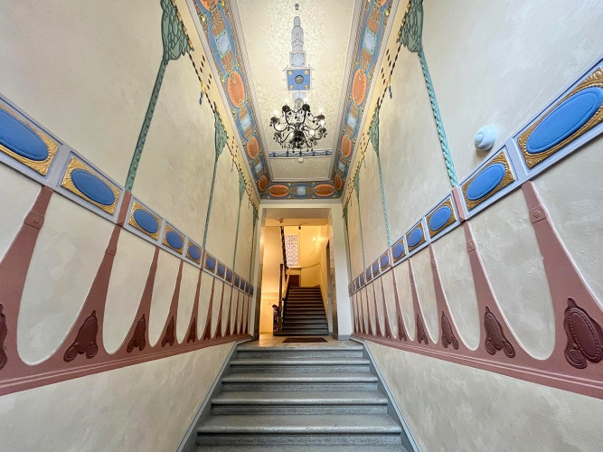 Продаётся элегантная и просторная 4-комнатная квартира в центре Риги. В Рига - изображение 1