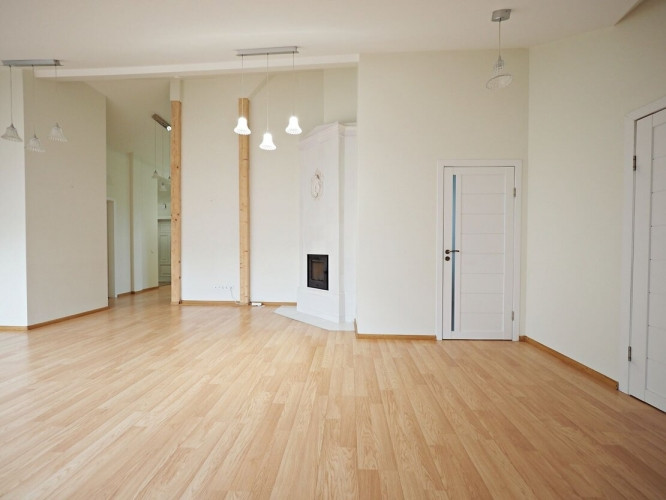 Продаётся элегантная и просторная 4-комнатная квартира в центре Риги. В Рига - изображение 7