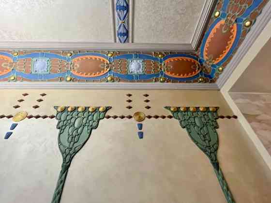 Продается квартира в отреставрированном здании в активном центре Риги, на тихой Рига