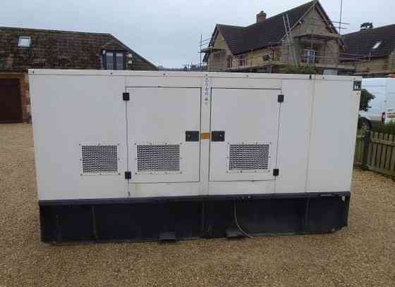 Dīzeļģeneratorus100 KVA - 2005 FG WILSON PERKINS ENGINE Lietots: Dīzeļģenerators Lieliskā... Рига