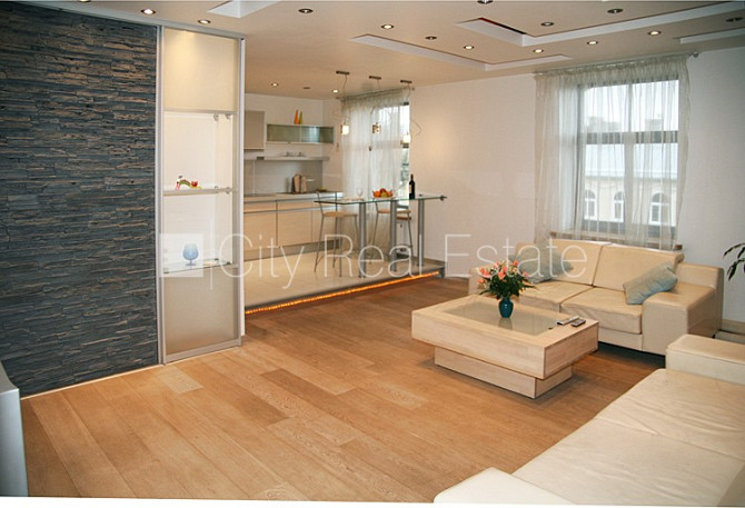 Pagalma ēka, slēgts pagalms, ieeja no pagalma, logi vērsti uz pagalma pusi, guļamistabu skaits Rīga - foto 13