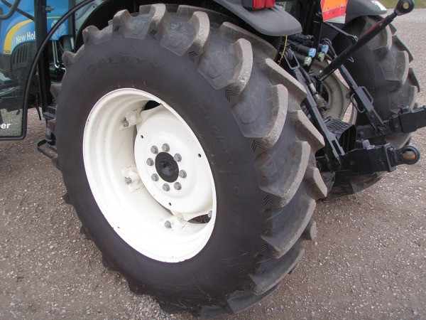 Lauksaimniecības traktor 2008 NEW HOLLAND T4030 MFWD
Lietots: Lauksaimniecības Traktors –... Рига - изображение 8