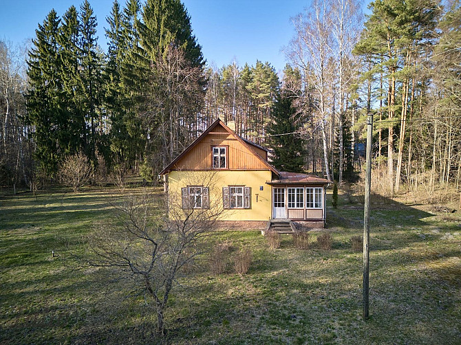 Pārdod vēsturisku Jūrmalas, arhitektūrai tipisku savrupmāju, kas celta 1922. gadā ar lielu Jūrmala - foto 1