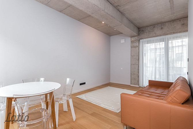 Izīrē modernu un mājīgu studijas tipa dzīvokli pašā Rīgas centrā, Stabu ielā 2A. Rīga - foto 3