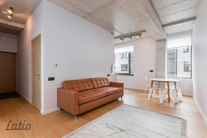 Izīrē modernu un mājīgu studijas tipa dzīvokli pašā Rīgas centrā, Stabu ielā 2A. Rīga - foto 1