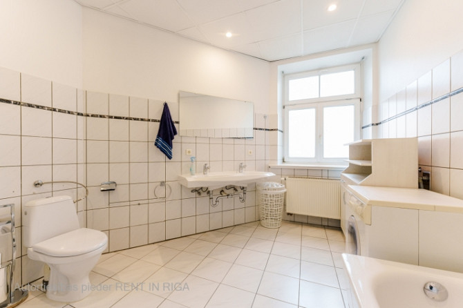 Mēbelēts divu istabu dzīvoklis klusajā centrā, renovētā ēkā, 5. stāvā (bez lifta). Rīga - foto 9