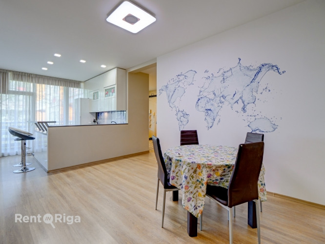 Pārdod 3-istabu dzīvokli jaunajā projektā VARAVĪKSNES NAMI  Pārdošanā gaišs, mājīgs un Rīga - foto 2