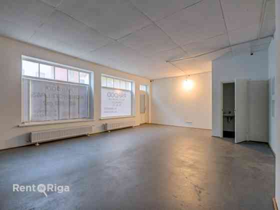 Продаются коммерческие помещения на 1 этаже!  Предлагаются коммерческие Rīga
