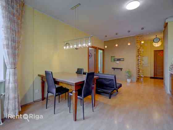 Сдаётся светлая и уютная квартира в проекте "Duntes ozoli"  Предлагается просторная и Рига