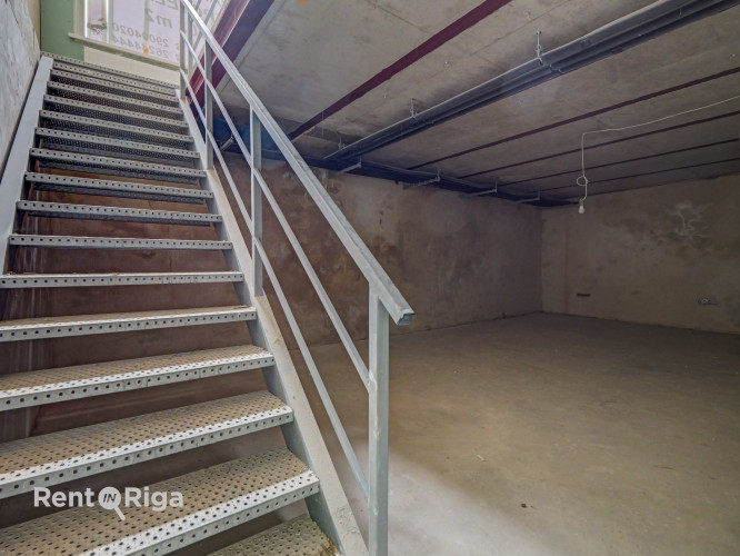 Pārdošanā komerctelpas pirmajā stāvā + noliktavas telpa -1 stāvā!  Piedāvājumā 1. stāva Rīga - foto 5