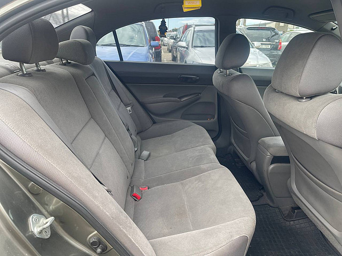 Honda Civic Elegance 1.8 103kW Таллин - изображение 7