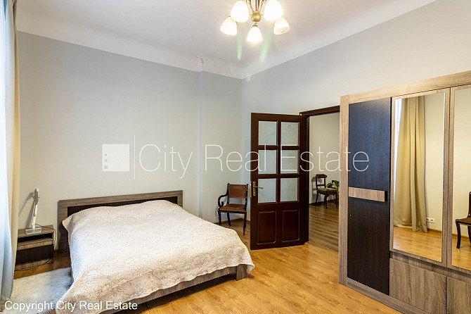 Дом во дворе, закрытый двор, вход со двора, лестничная клетка после Рига - изображение 14