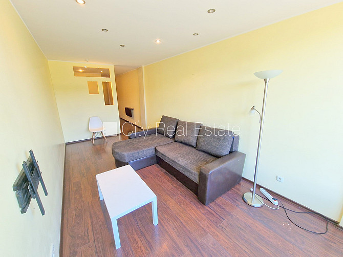 Jaunceltne, fasādes māja, slēgts pagalms, iespēja nomāt autostāvvietu, ieeja no ielas un Rīga - foto 7