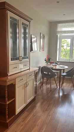 Фасадный дом, реновированный дом, реставрированный дом, место для машины, вход с Рига