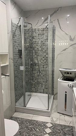 Фасадный дом, реновированный дом, реставрированный дом, место для машины, вход с Рига - изображение 18