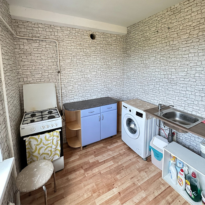 Продаётся просторная 3-комнатная квартира (61, 5 м²) в районе Кенгарагс отличное расположение для... Рига - изображение 1