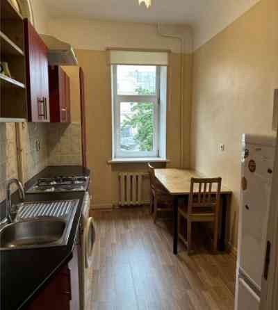 Сдается светлая и просторная четырехкомнатная квартира в центре!  Квартира Рига