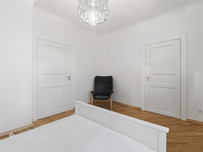 4-room apartment with a park view in the center of Riga.  A cozy and bright four-room apartment is a Рига - изображение 13