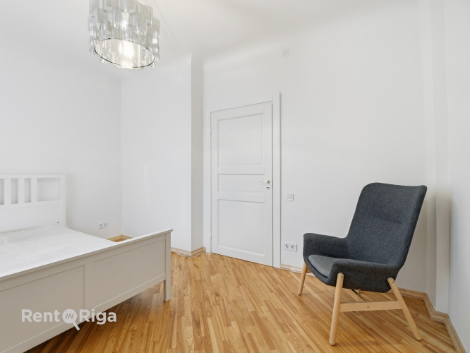 4-room apartment with a park view in the center of Riga.  A cozy and bright four-room apartment is a Рига - изображение 12