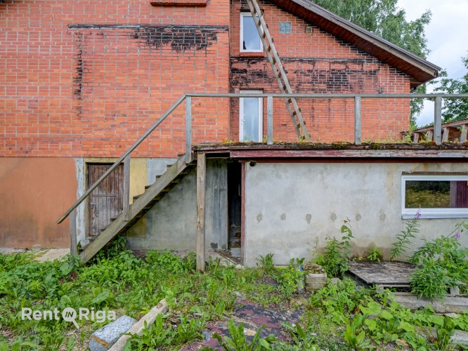 Pārdod trīs stāvu dzīvojamo māju Ogrē ar lieliskām attīstības iespējām.  Piedāvājumā Ogre un novads - foto 17