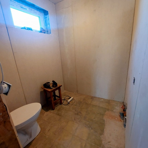 Pārdod trīs stāvu dzīvojamo māju Ogrē ar lieliskām attīstības iespējām.  Piedāvājumā Ogre un Ogres novads - foto 6