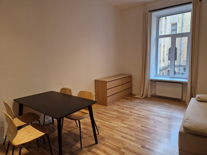 Izīrē 3-istabu dzīvokli, 52 m2 platībā Skolas ielā 13, Rīgā.  Dzīvokļa plānojums sastāv no 2 izolētā Рига - изображение 13